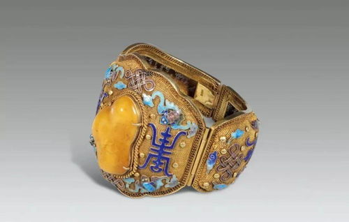 琉璃 珐琅 螺钿...这些用在古代首饰工艺品