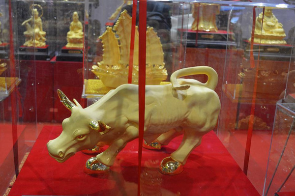 摄影:黄金工艺品